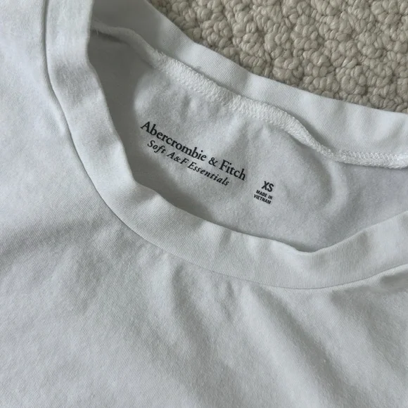 Abercrombie White Baby Tee - Picture 2 of 2